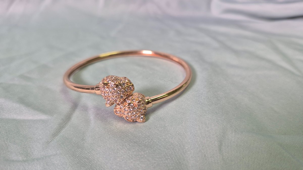 Rose Gold-Tone Pav é Crystal Feline Bypass Bangle