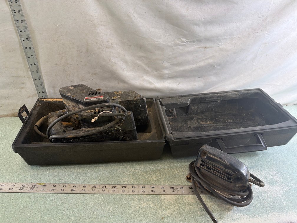 Corded Belt Sander and Palm Sander with Case