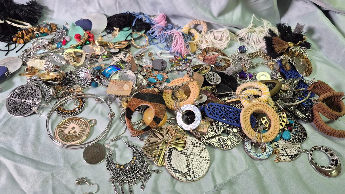 Costume Fashion Jewelry
