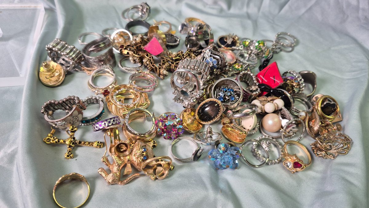 Fashion Rings and Costume Jewelry