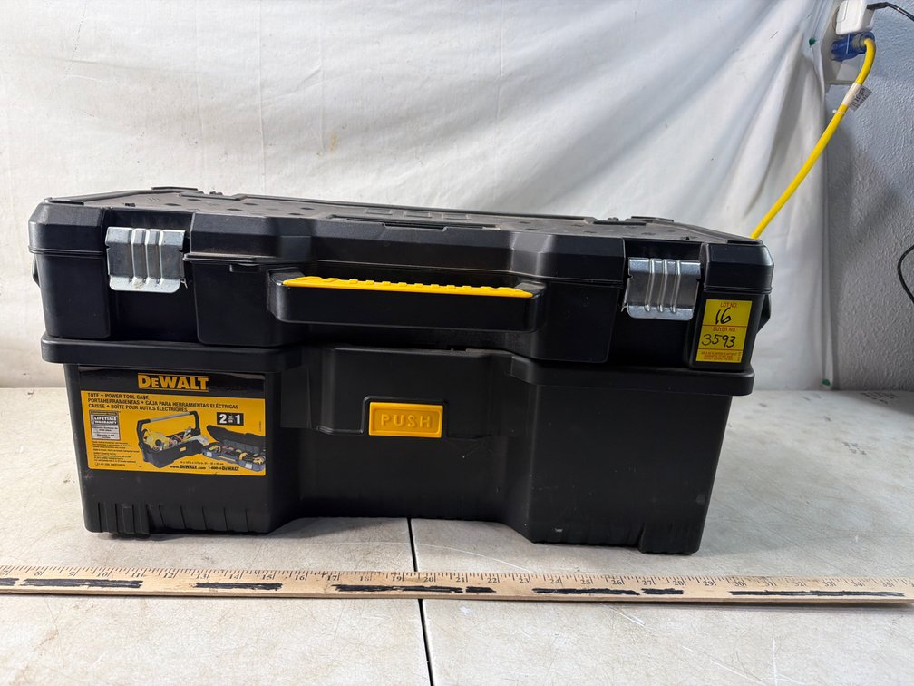 DeWalt 2-in-1 Tote and Power Tool Case
