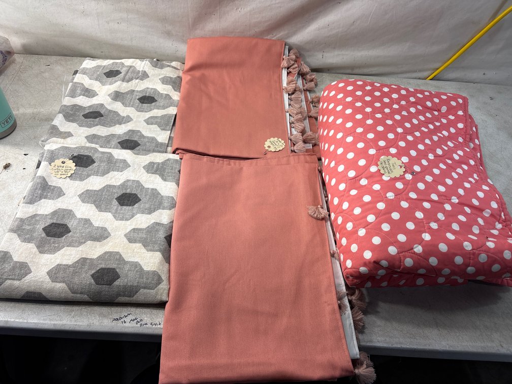 Window Curtain and Bedspread