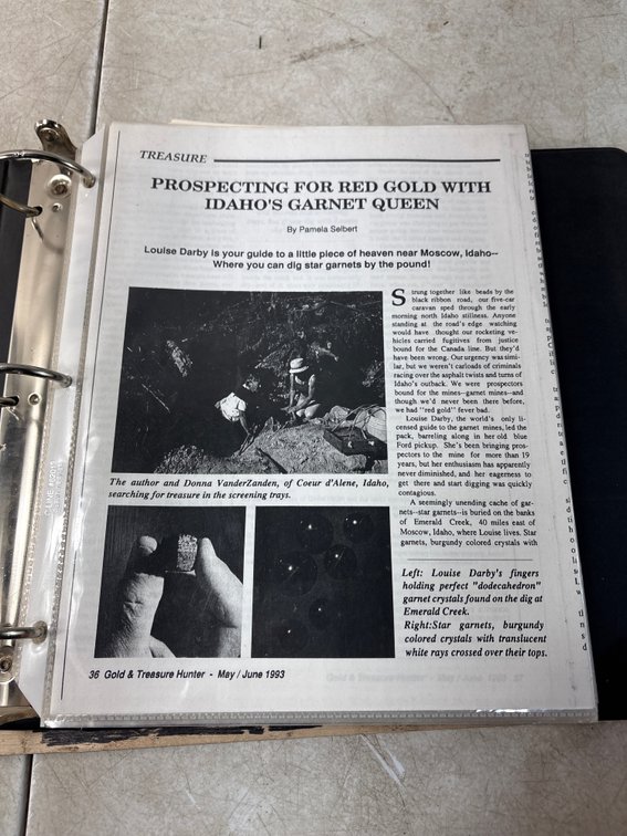 Rockhounding and Treasure Hunting Reference Binder