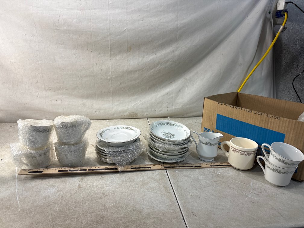 Porcelain Dinnerware and Ceramic Mug