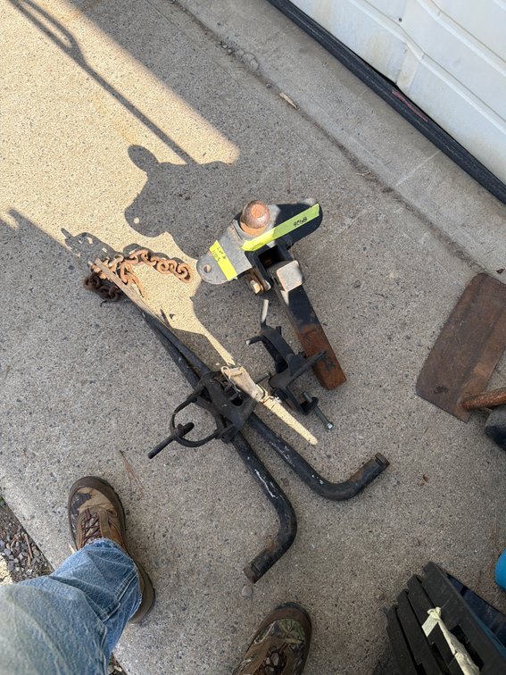 Weight Distribution Hitch System