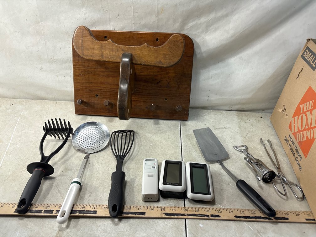 Wooden Wall Rack, Kitchen Utensil, Weather Monitor