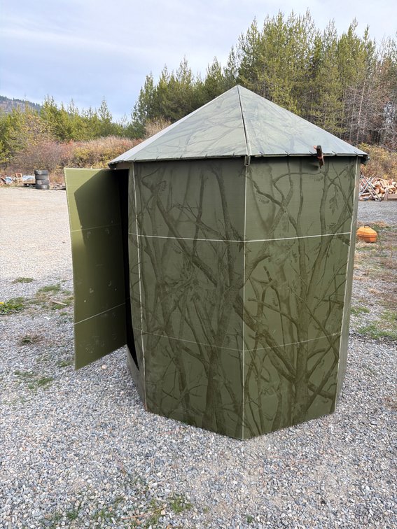 GhostBlind Camouflage Corrugated Plastic Hunting Blind