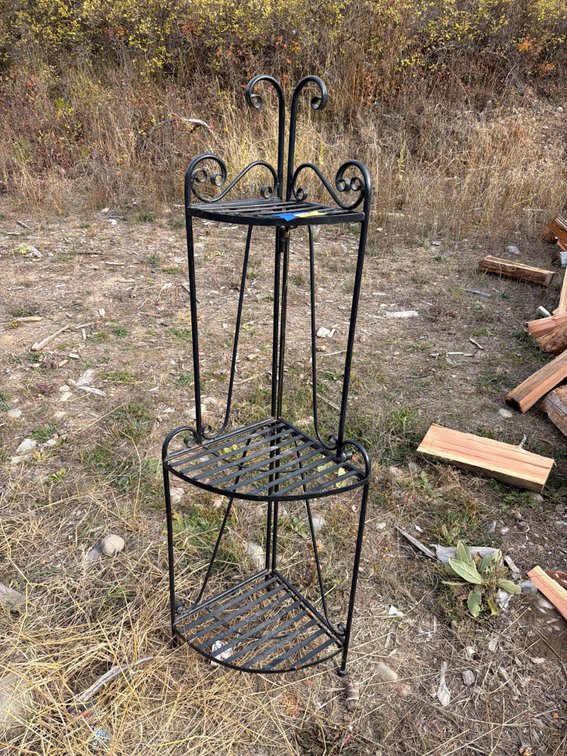 Black Metal 3-Tier Corner Plant Stand