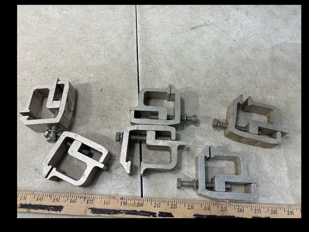 Cast Aluminum Truck Cap Mounting Clamp