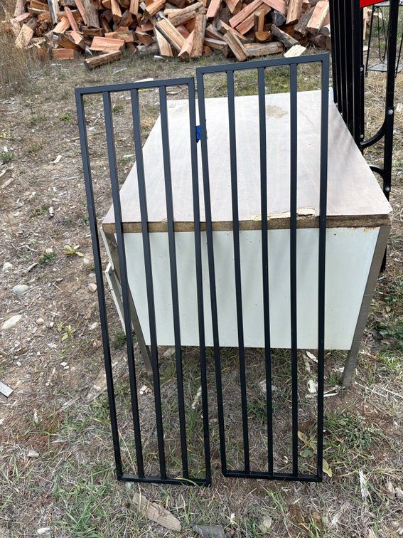Black Metal Vertical Bar Panel