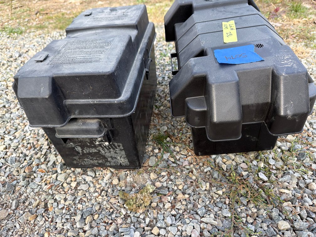 NOCO Snap-Top Battery Box