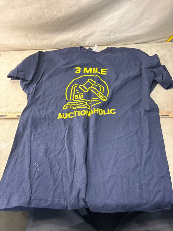 Tultex 3 Mile Auctionaholic Graphic T-Shirt, Size XL