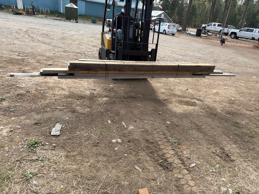 Rough-Sawn Reclaimed Lumber Bundle