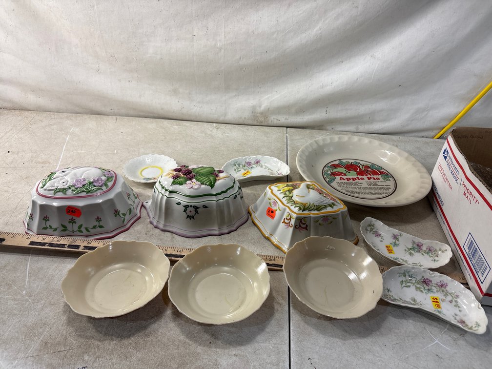 Ceramic Bakeware, Food Molds, and Tableware