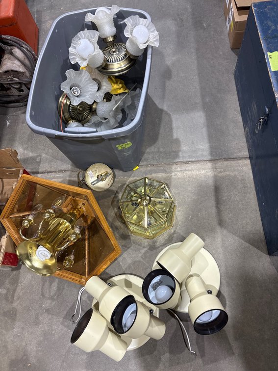 Ceiling Light Fixtures and Ceiling Fan Light Kits