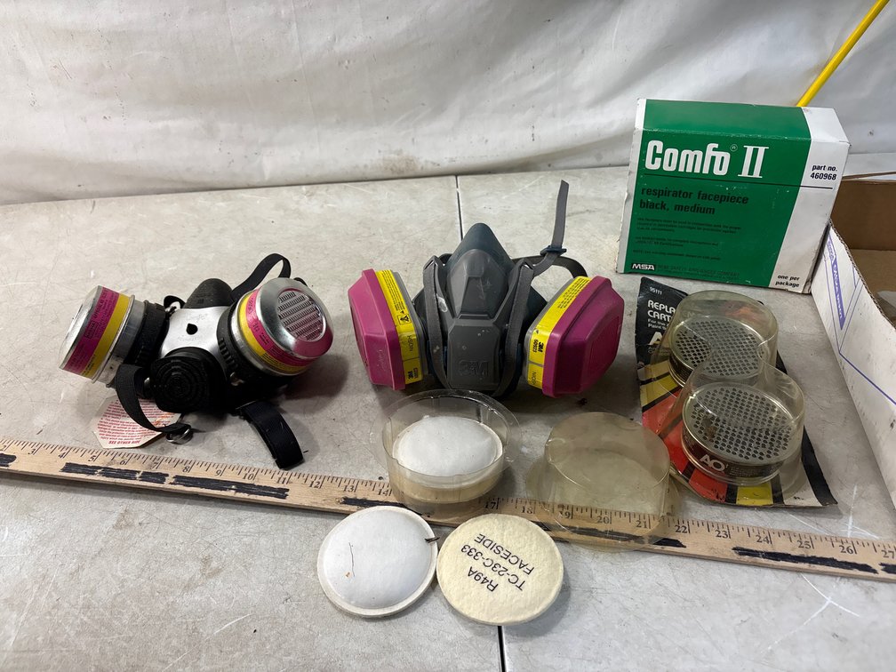 Half-Mask Respirator and Filter Cartridge