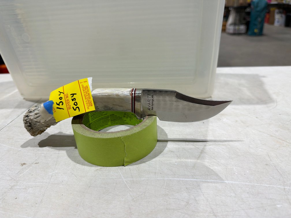 Avaritt Custom Fixed-Blade Knife with Antler Handle