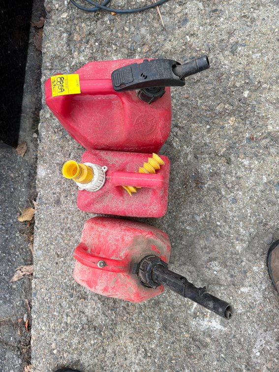 Blitz Red Plastic Gasoline Can