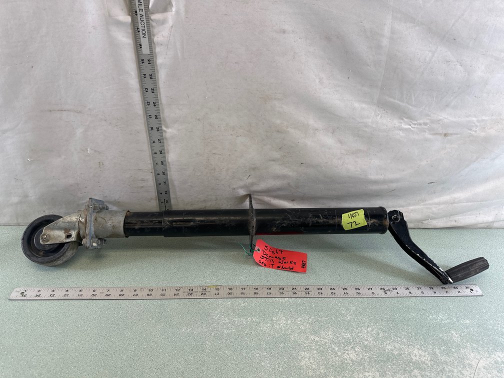 Trailer Jack with Caster Wheel and Crank Handle