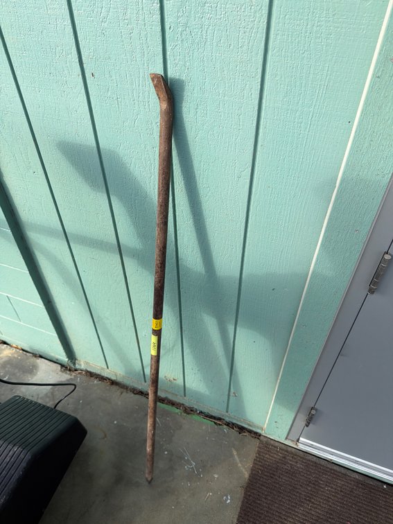 Steel Pry Bar with Chisel and Point Ends