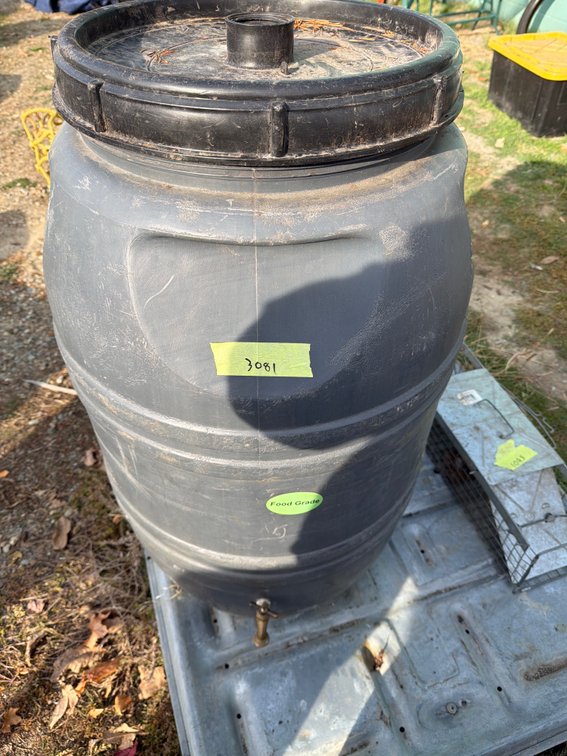 Plastic Rain Barrel Drum with Brass Spigot