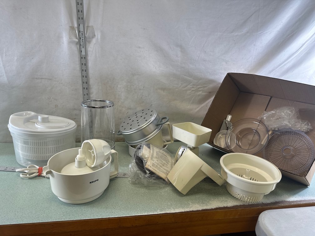 Kitchen Appliance Accessories and Diet Scale