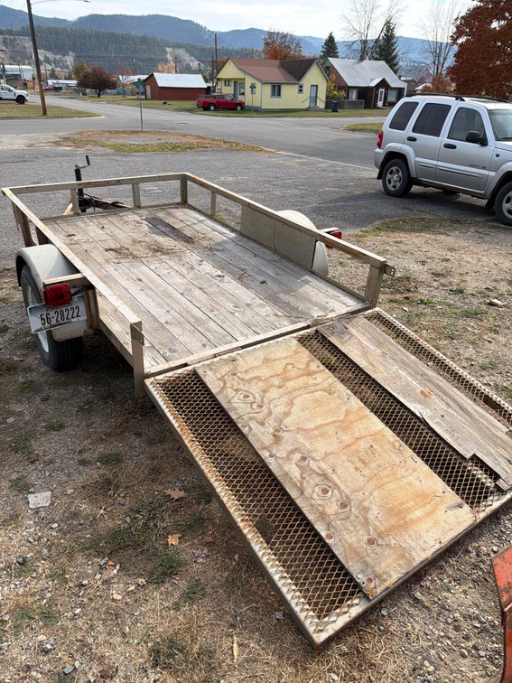 Carson Single-Axle Utility Trailer with Ramp Gate