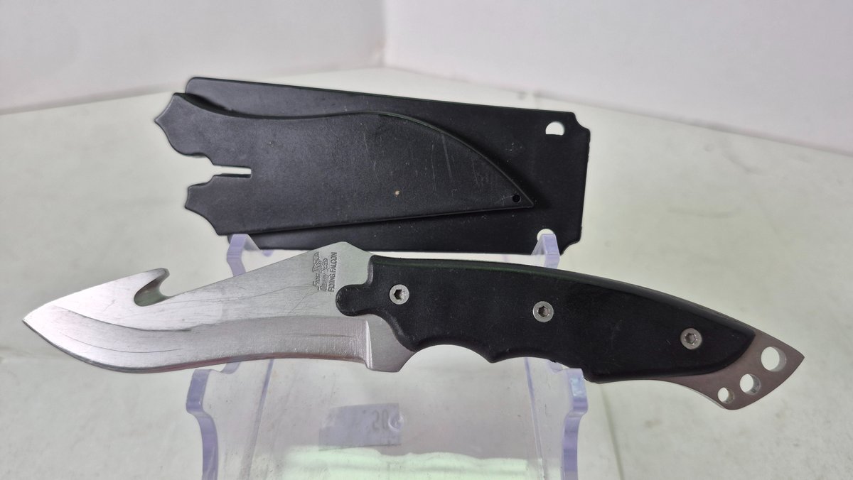 Frost Cutlery Flying Falcon Gut Hook Knife with Sheath