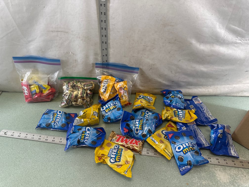 Cookie and Candy Snack Pack