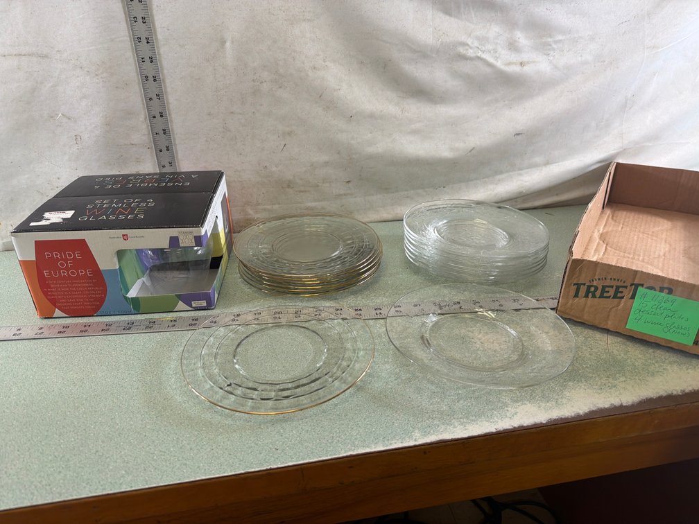 Stemless Wine Glass and Dessert Plate