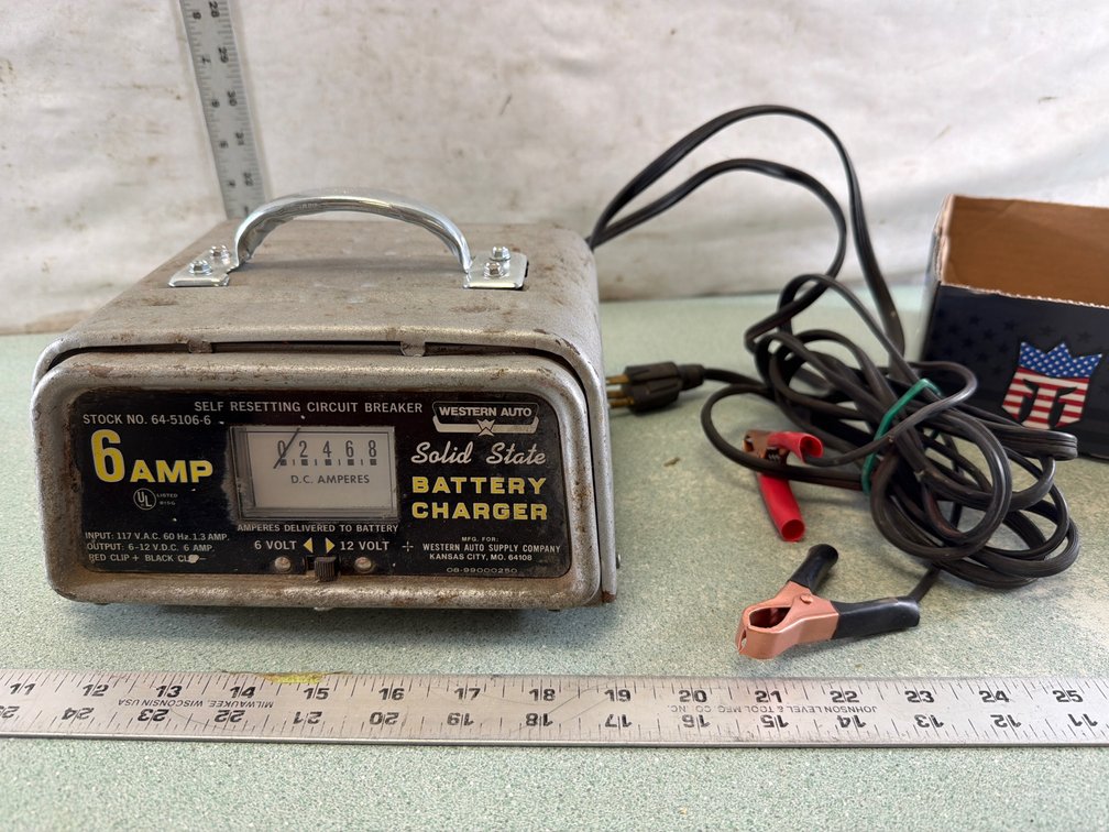 Western Auto 6 Amp Solid State Battery Charger