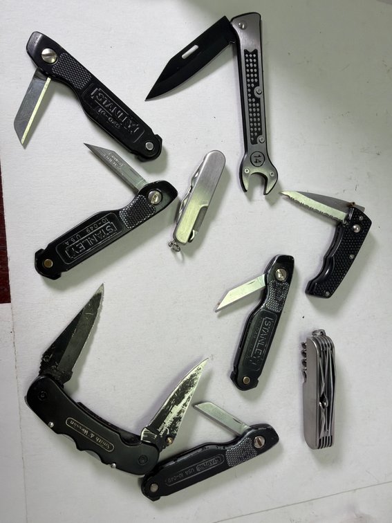 Folding Knives and Pocket Multi-Tools