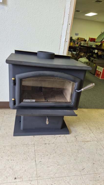 Quadra-Fire 1800 Freestanding Wood Burning Stove