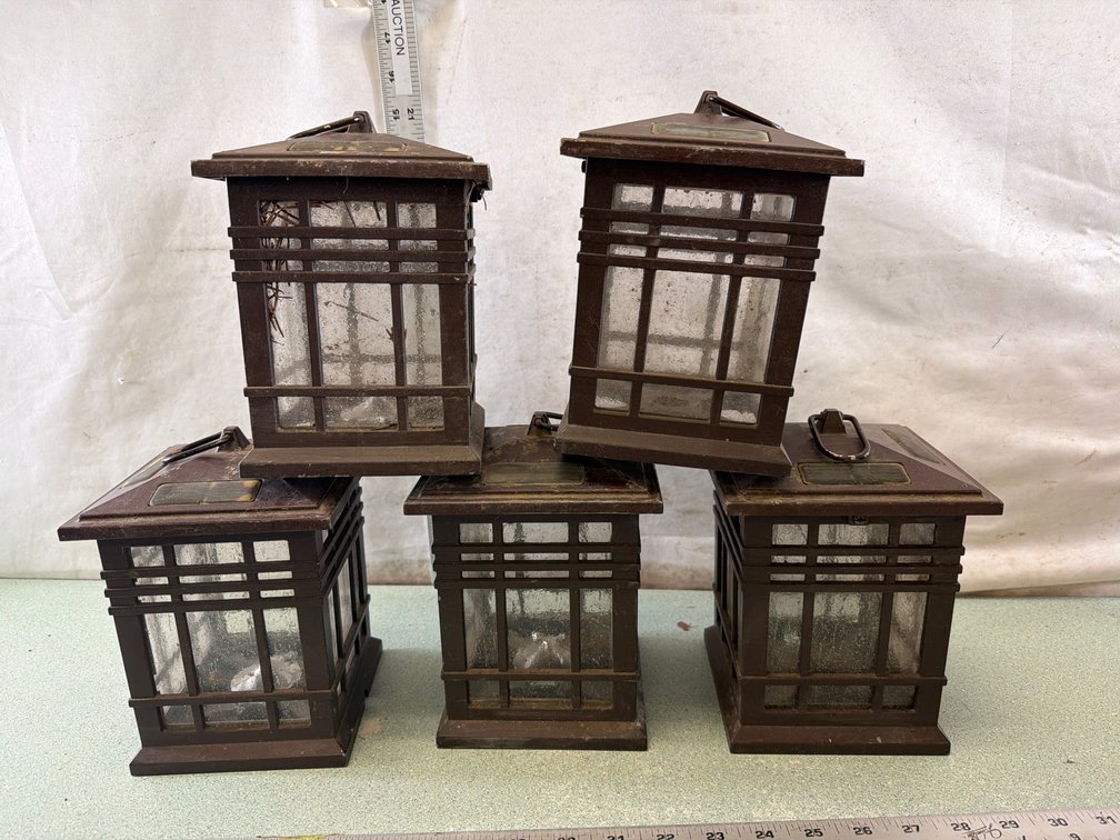 Craftsman Style Solar Lantern and Post Fixture