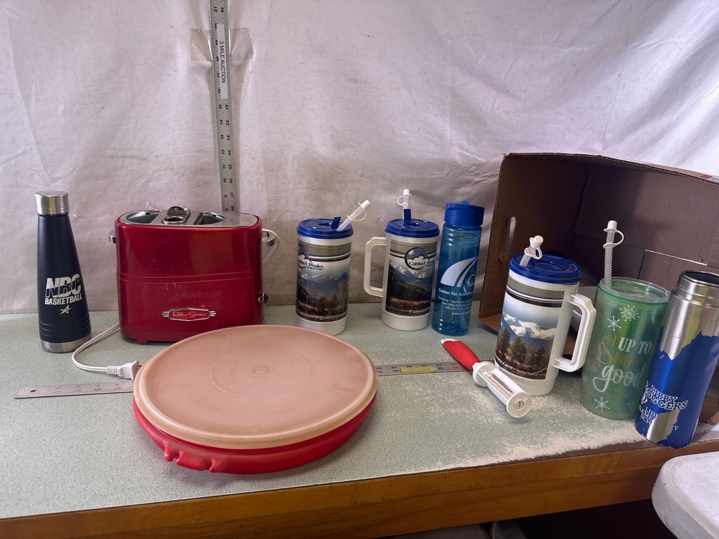 Hot Dog Toaster and Drinkware