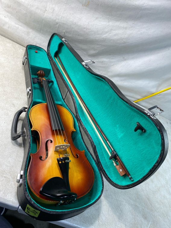 Sunburst Acoustic Violin with Bow and Hard Case