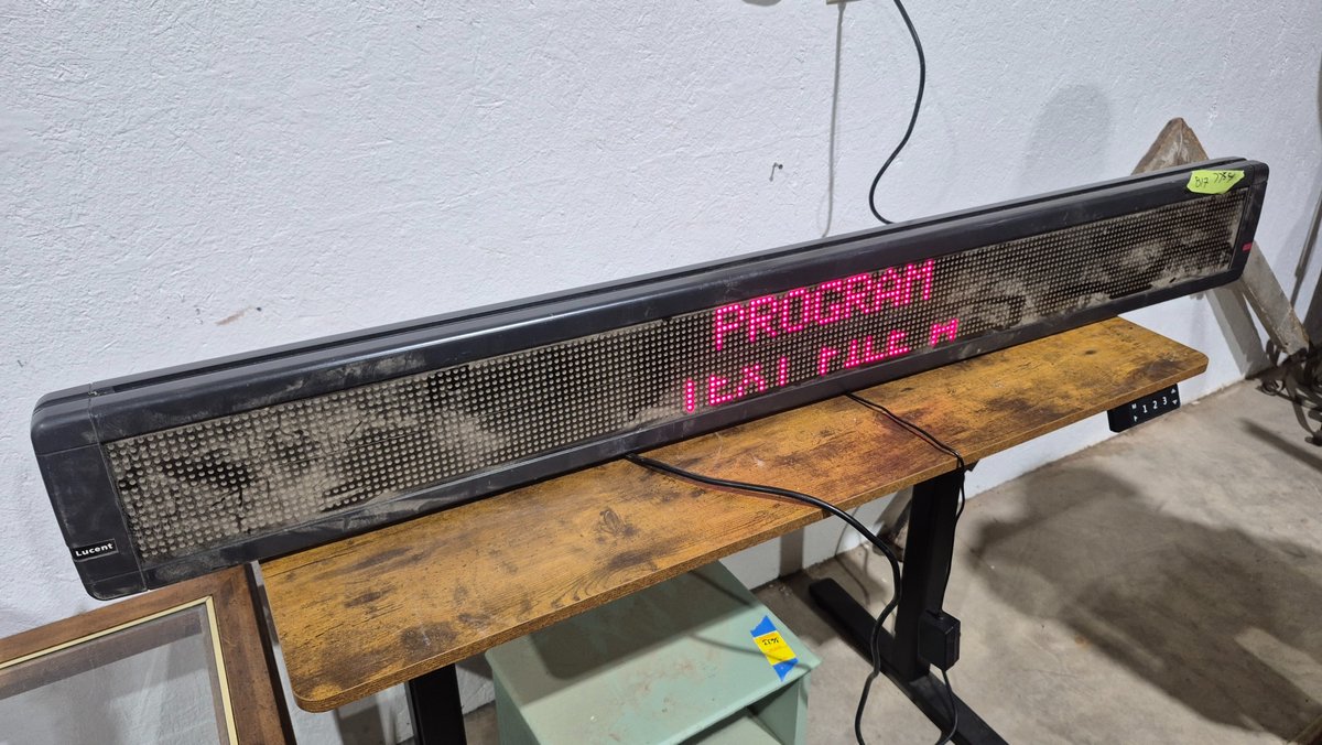 Lucent Adaptive Micro Systems 4200C120 Programmable LED Sign