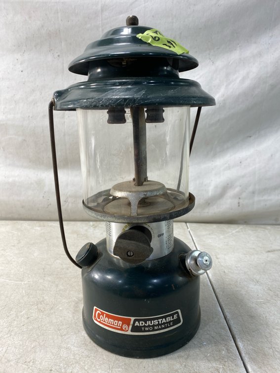 Coleman Adjustable Two Mantle Lantern