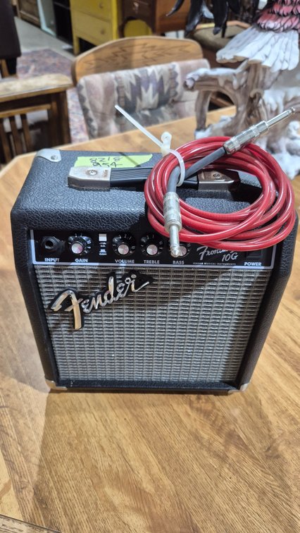Fender Frontman 10G Guitar Amplifier with Instrument Cable