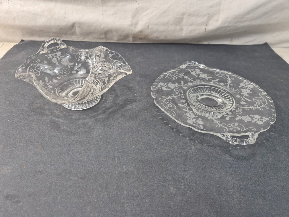 Etched Glass Handled Bowl with Underplate