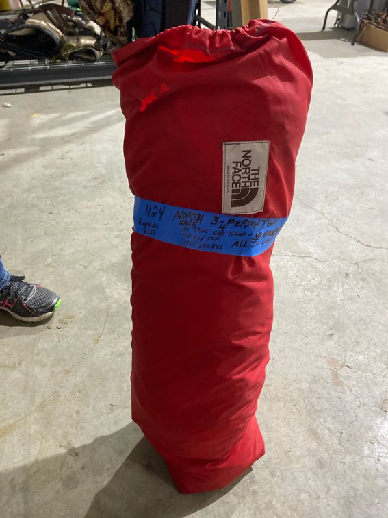 The North Face 3-4 Person Tent