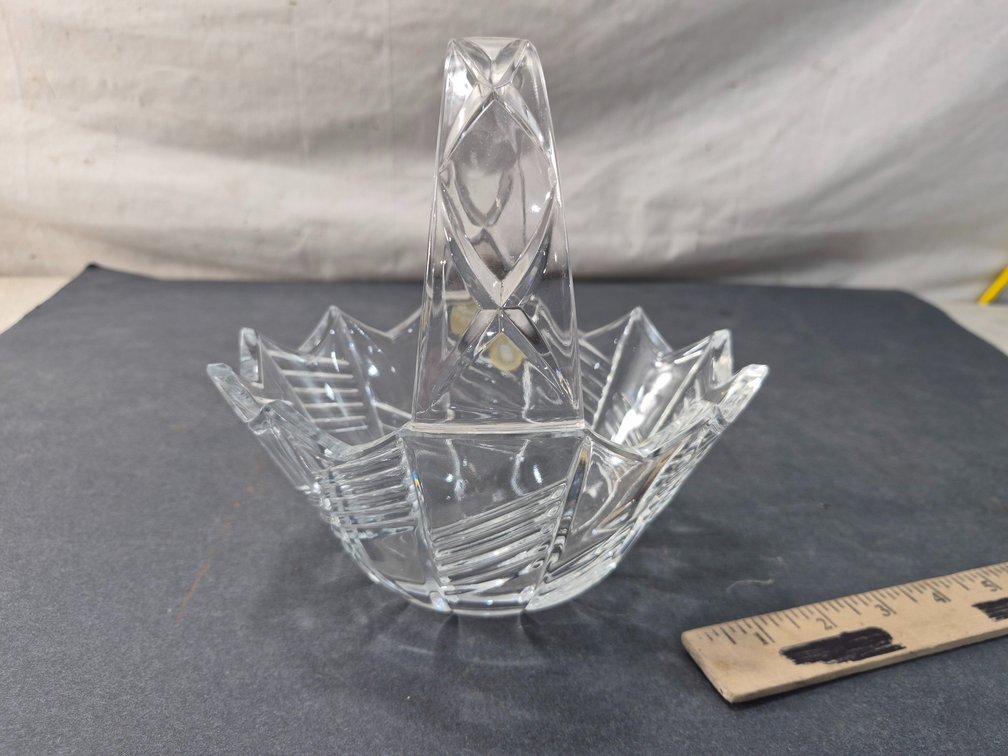 Bohemia Crystal 24% Lead Crystal Basket