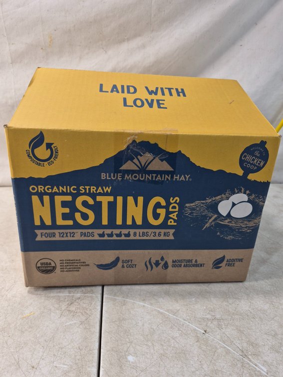 Blue Mountain Hay Organic Straw Nesting Pad