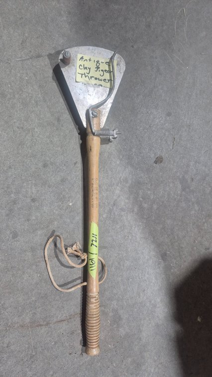 Melco Handheld Clay Target Thrower