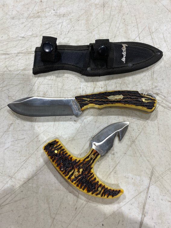 Uncle Henry Knife and Gut Hook Skinner Set with Sheath
