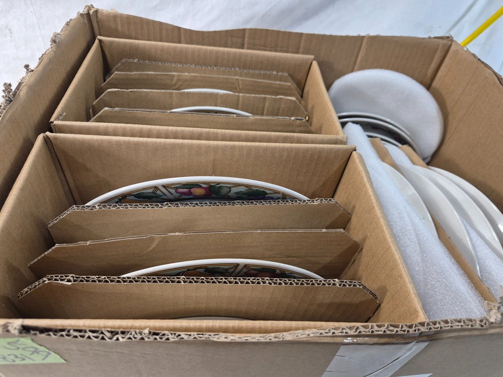 Ceramic Dinnerware