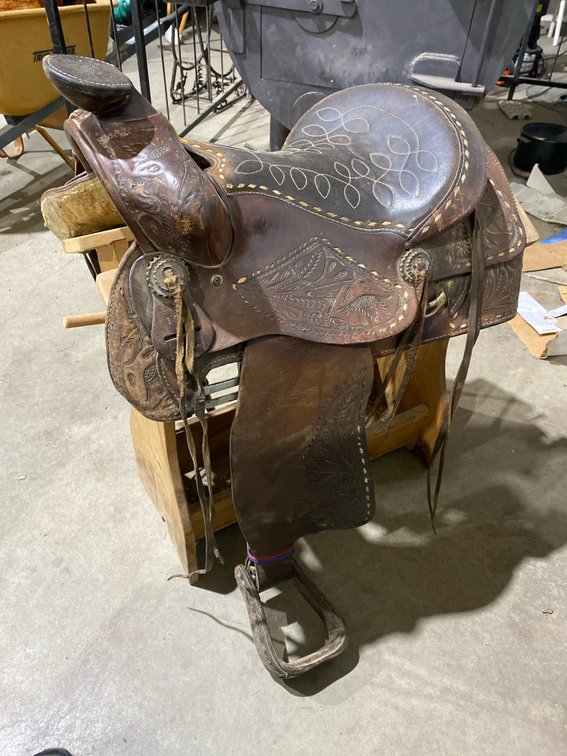 Tooled Leather Western Saddle