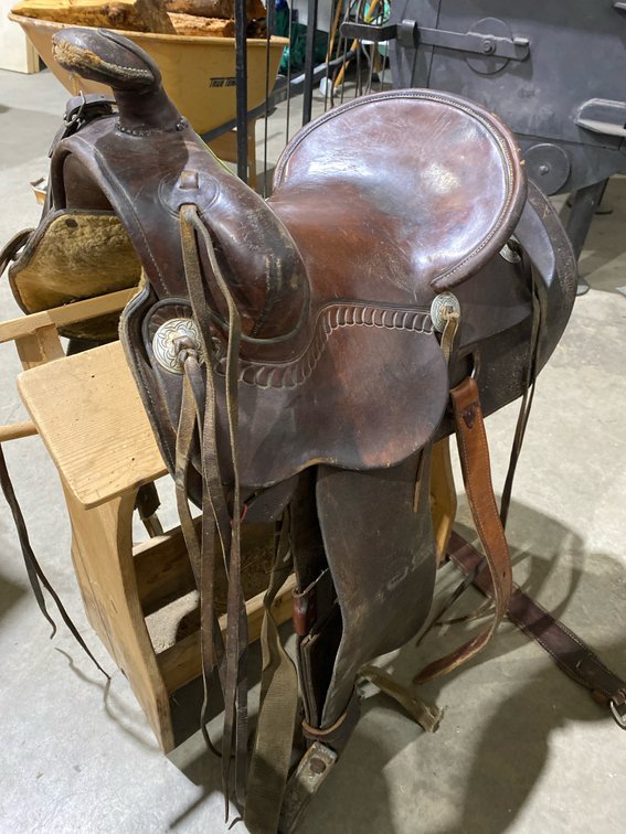 The Western Saddle Mfg. Co. Tooled Leather Western Saddle