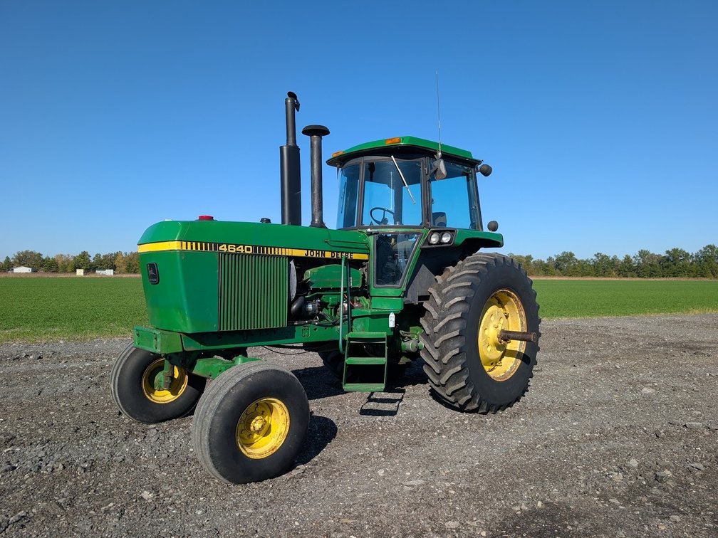 John Deere 4640
