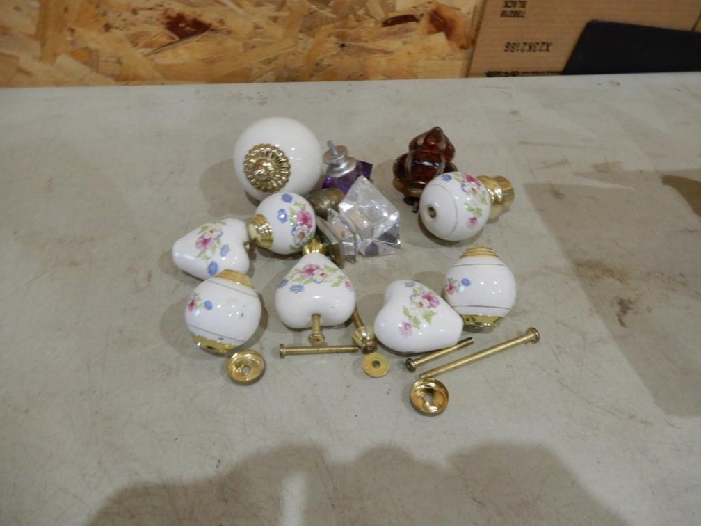 Ceramic Finials 